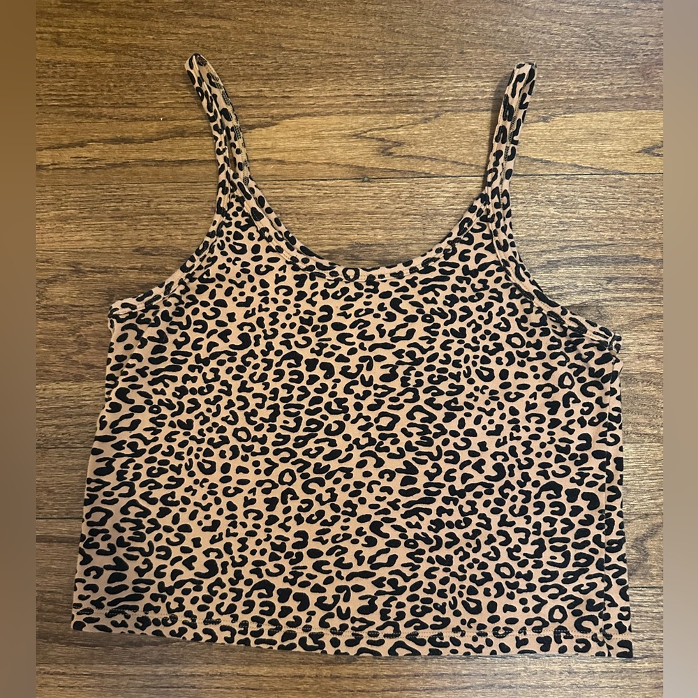 Arq 3X Crop Tank in Leopard
